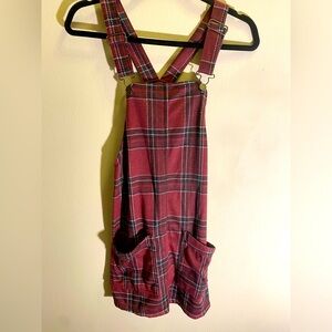 Plaid overall dress with buckles and pockets